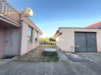 Na predaj 4-izbový dom, 120 m², Dolné Orešany