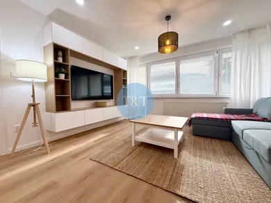 Na prenájom byt v Bratislava-Staré Mesto · €1 600 · Dokončené