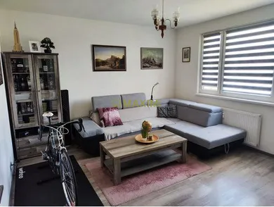 Na predaj 3-izbový byt, 65 m², Bratislava-Petržalka, Markova