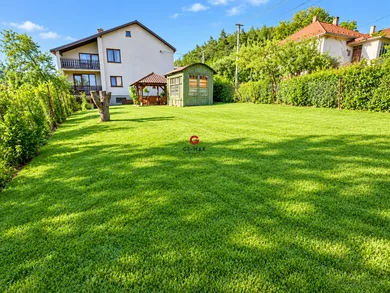 Na predaj dom, 572 m², Humenné, Stavbárska