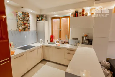 Na predaj 3-izbový dom, 77 m², Bratislava-Vajnory, Osloboditeľská