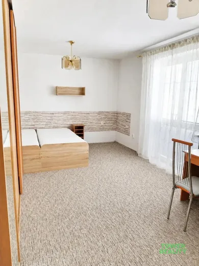 Na prenájom 3-izbový byt, 82 m², Trenčín