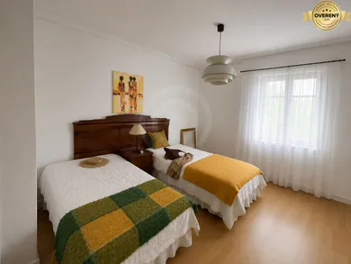 Na predaj 6-izbový dom, 185 m², Malinovo