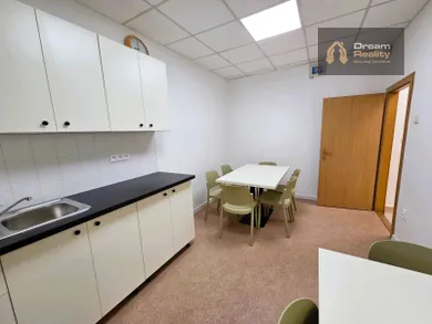 Na prenájom komerčné, 65 m², Žilina