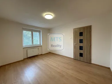 Na prenájom 1-izbový byt, 36 m², Martin, E. B. Lukáča