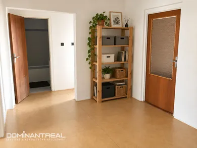 Na predaj 4-izbový byt, 79 m², Bratislava-Karlova Ves, Hlaváčikova