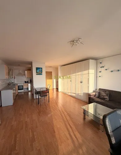 Na predaj 4-izbový byt, 95 m², Bratislava-Nové Mesto, Nová Rožňavská