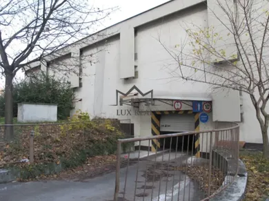Na predaj objekt, 17 m², Bratislava-Dúbravka, Bagarova