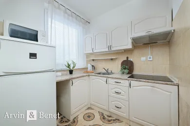 Na predaj 2-izbový byt, 48 m², Bratislava-Petržalka, Jungmannova