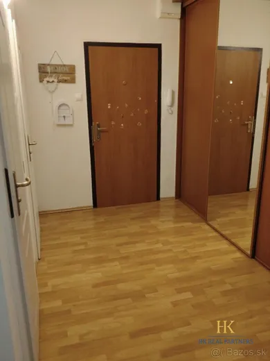 Na prenájom 2-izbový byt, 67 m², Bratislava-Dúbravka, Drobného