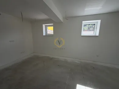 Na predaj 2-izbový byt, 75 m², Hriňová, Školská