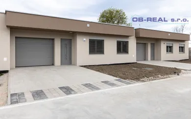 Na prenájom 4-izbový dom, 105 m², Galanta, Hlavná