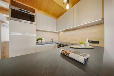 Na prenájom 2-izbový byt, 40 m², Bratislava-Vrakuňa, Majerská