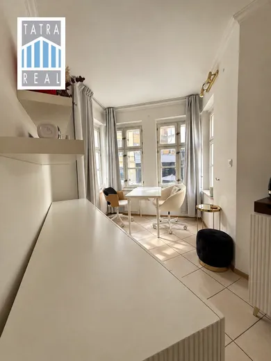 Kiadó kereskedelmi ingatlanok, Bratislava-Staré Mesto · €415