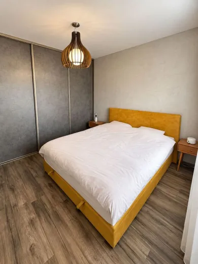 Na prenájom 2-izbový byt, 49 m², Bratislava-Rača