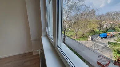 Na prenájom 3-izbový byt, 105 m², Nové Zámky, Andovská