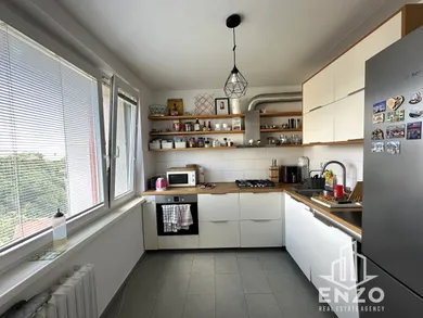 Na prenájom byt v Bratislava-Nové Mesto · €900 · Dokončené
