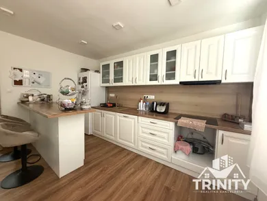 Na predaj 4-izbový dom, 133 m², Zemné