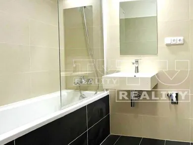 Na predaj 2-izbový byt, 55 m², Bratislava-Dúbravka