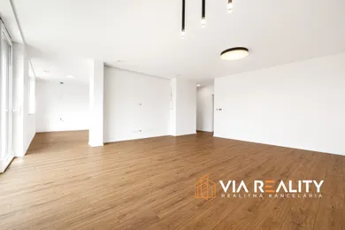 Na predaj 3-izbový dom, 100 m², Dunajská Lužná, Lipnicka