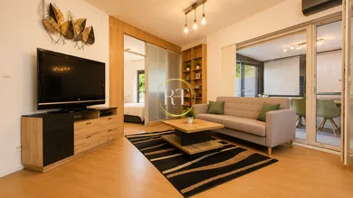 Na predaj 2-izbový byt, 91 m², Bratislava-Vrakuňa, Podunajská
