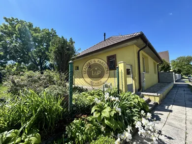 Na predaj 3-izbový dom, 90 m², Rákoszi Ferenc