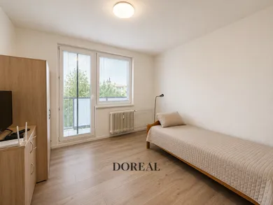 Byty na prenájom 1-izbový, Senica · €400