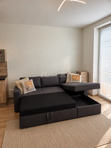 Na prenájom 1-izbový byt, 32 m², Bratislava-Devínska Nová Ves