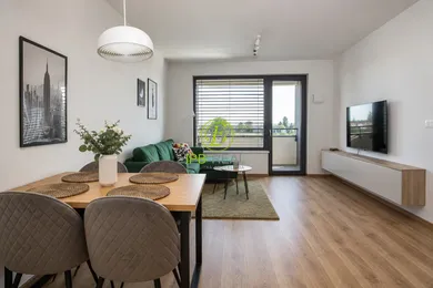Na predaj 2-izbový byt, 49 m², Bratislava-Ružinov, Bazová