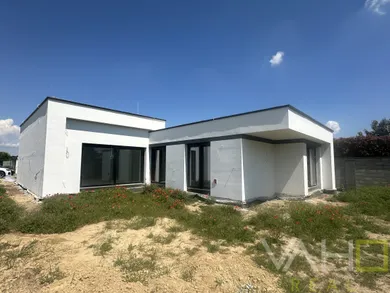 Na predaj dom v Trnava · €555 000 · Novostavba