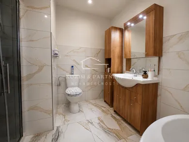 Na predaj 3-izbový dom, 122 m², Iža