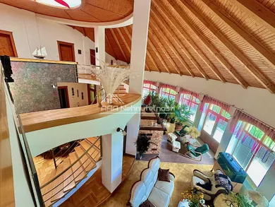 Na predaj 7-izbový dom, 550 m², Dunajská Streda