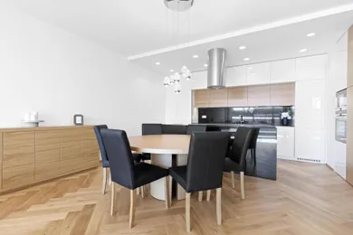 Na prenájom 4-izbový byt, Bratislava-Staré Mesto, Palisády
