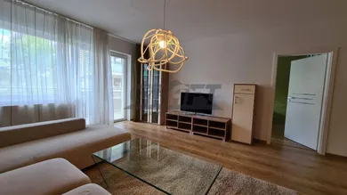 Na prenájom 2-izbový byt, 61 m², Bratislava-Lamač, Na barine