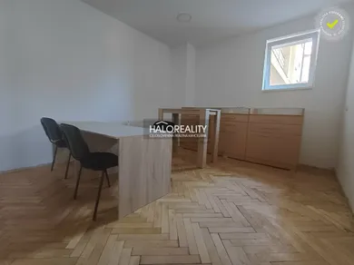 Na prenájom 2-izbový byt, 50 m², Handlová