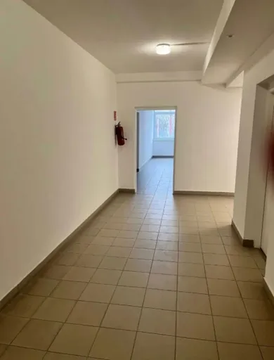 Na predaj komerčné, 180 m², Bratislava-Ružinov