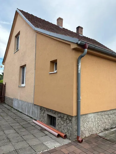 Na predaj 5-izbový dom, 178 m², Dobrohošť