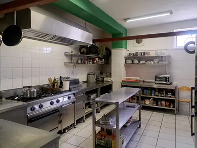 Na predaj objekt, Svätý Jur, Krajinská cesta