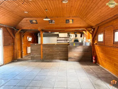 Na prenájom komerčné v Senec · €2 000 · Pôvodný stav