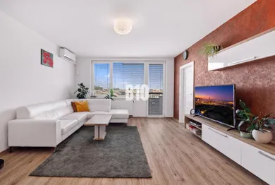 Apartments for sale, 3-room in Slovenský Grob · €209,000