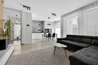 Na predaj 4-izbový byt, 113 m², Bratislava-Záhorská Bystrica