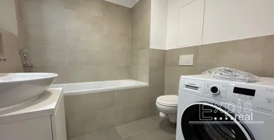 Na prenájom 2-izbový byt, 55 m², Bratislava-Ružinov, Ivanska cesta