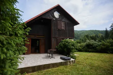 Na predaj 3-izbový rekreačný dom, 100 m², Jaklovce, Rovné 61