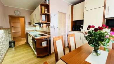 Na predaj 4-izbový byt, 95 m², Zvolen