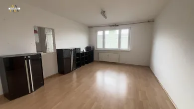 Na predaj 3-izbový byt, 78 m², Martin, D. Makovického