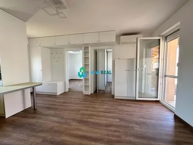 Na predaj 4-izbový dom, 60 m², Mad