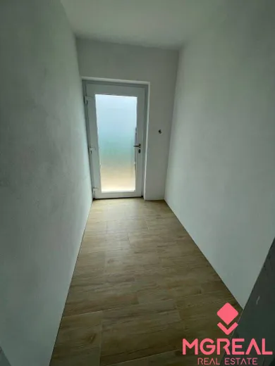Na predaj 3-izbový dom, 100 m², Bošany, hlavná