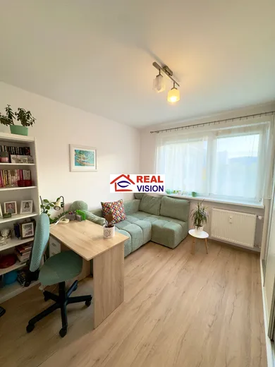Na predaj 3-izbový byt, 75 m², Poprad, Novomeského