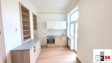 Na prenájom 4-izbový byt, 164 m², Žilina, Námestie Andreja Hlinku