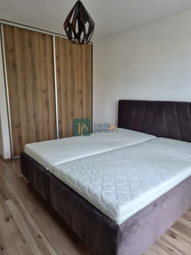 Na prenájom 2-izbový byt, 64 m², Nitra, Podzámska